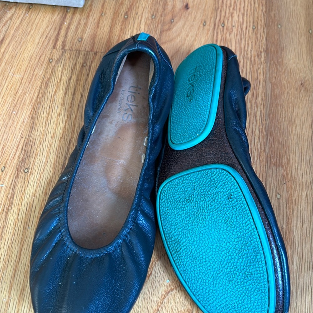 Used fair condition Tieks, size 6.5 black